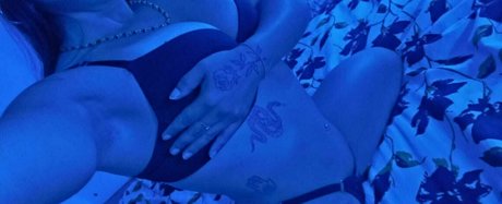 vampy alicia ポルノモデル 画像