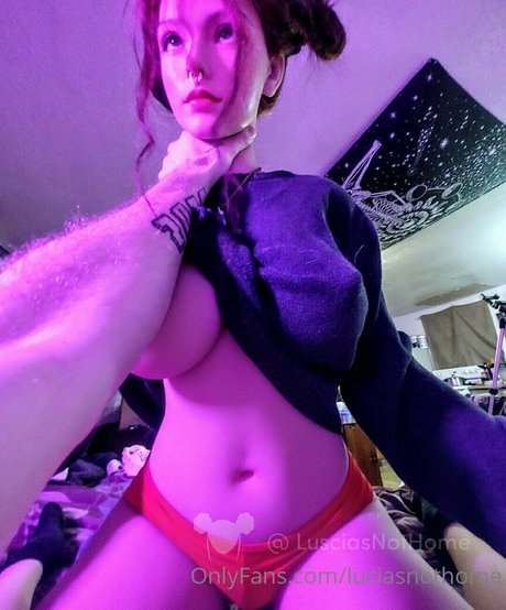 アジア人女性OnlyFans ホットポルノ 画像