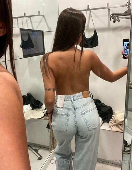 annamaartin セックス女優 写真