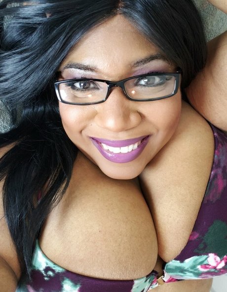 トップオンリーファンズ 無料アダルト アーカイブ