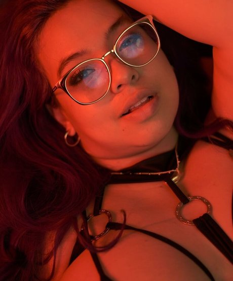 小人ヌードオンリーファンズ 無料ポルノ 写真