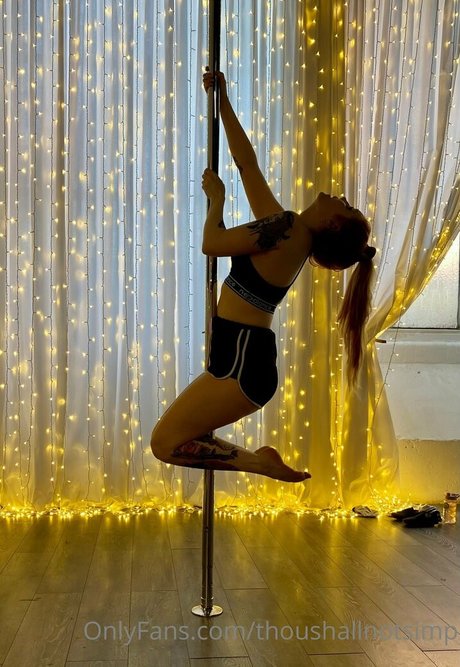 熟女の足オンリーファンズ 無料ポルノ ギャラリー