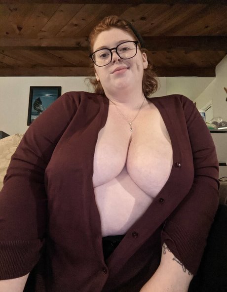 日本の女子高生OnlyFans 可愛い 画像