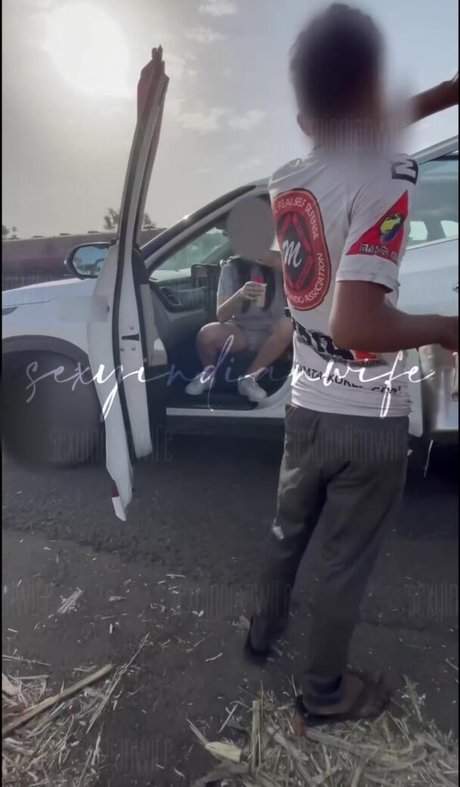 濡れたパンティーOnlyFans ホットセクシー 画像