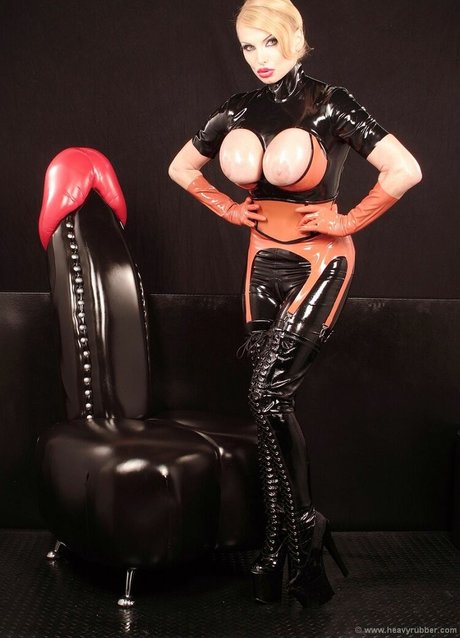 ティーントランスオンリーファン 無料ヌード ギャラリー