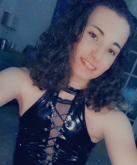 ティーンシーメールオンリーファンズ 無料裸 ギャラリー