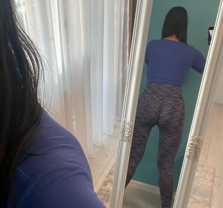 Ella Mom セクシーなスター 写真