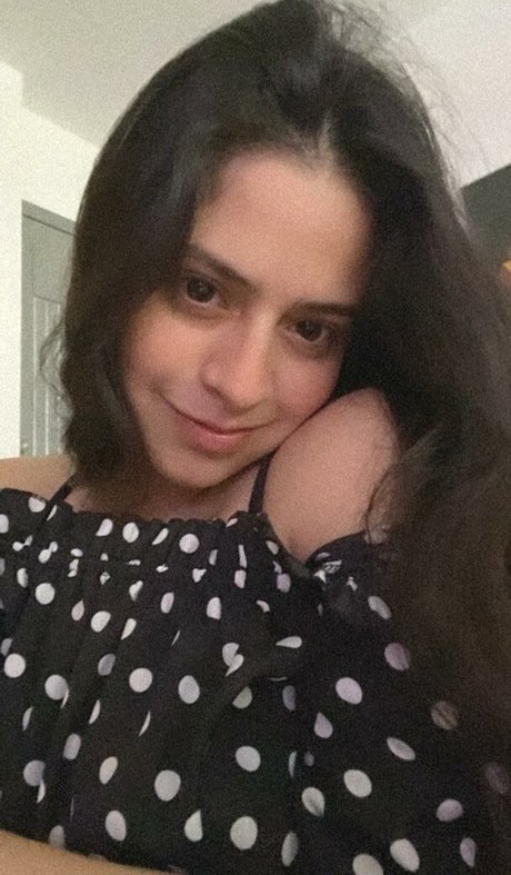 自然な赤毛のオンリーファンズ ポルノ アーカイブ