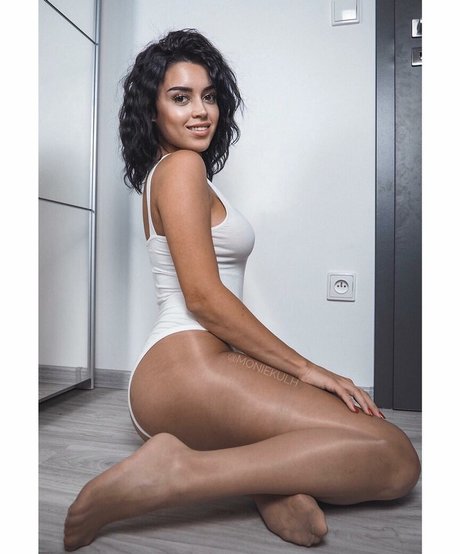 Moniekulh HDスター ギャラリー