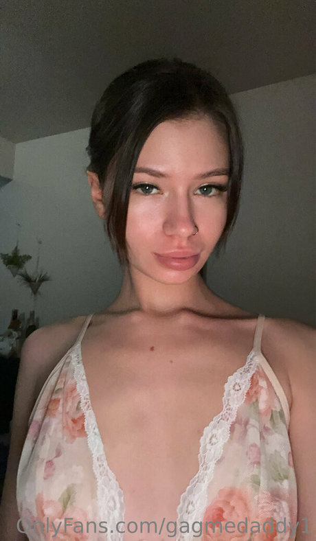 Nicole Kinsley 素敵なモデル 画像