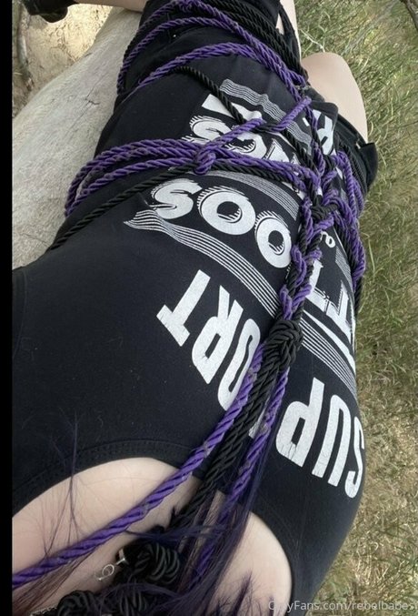 rebelbabes アート女優 写真