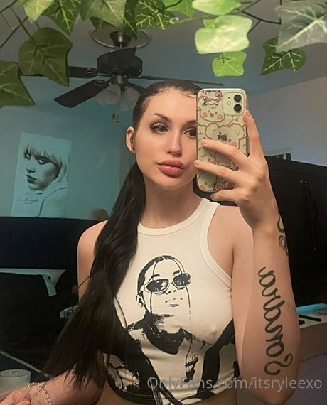 itsazaleaxo 最高のポルノスター 写真