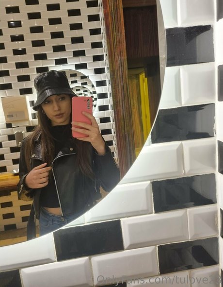 tulove23 アートスター 写真