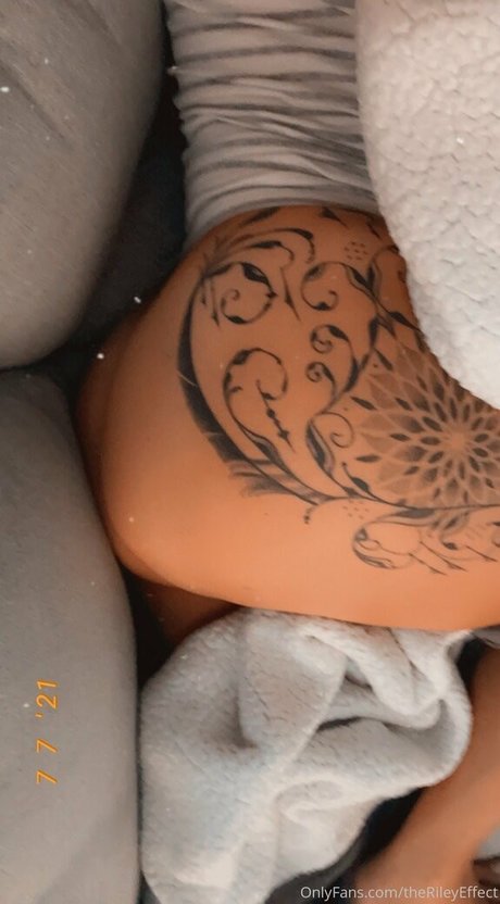 黒いお尻のオンリーファンズ トップ 写真