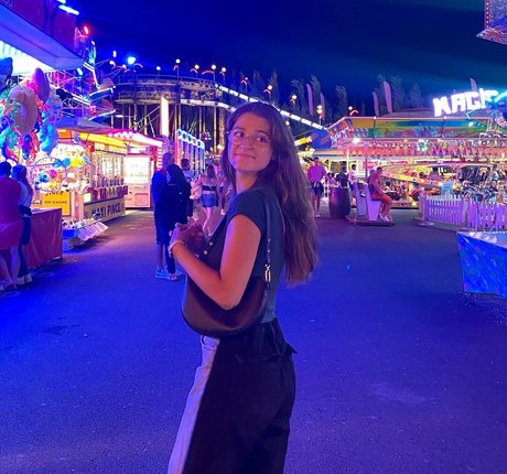 サマートランスオンリーファンズ アダルト無料 写真