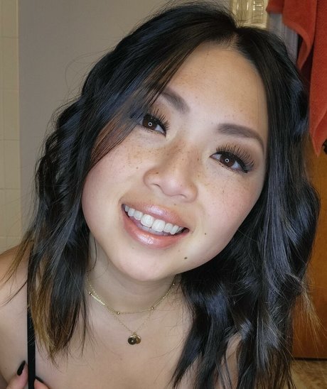 黒いお尻のオンリーファンズ 無料アダルト 写真