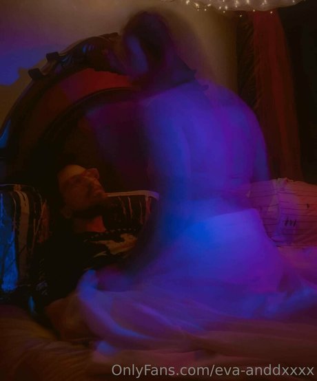 eva evergreene ポルノスター アダルト 写真