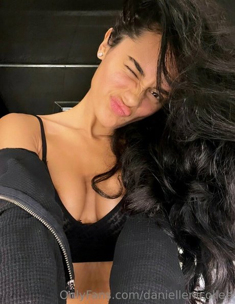 daniellenicollee ポルノスター 画像