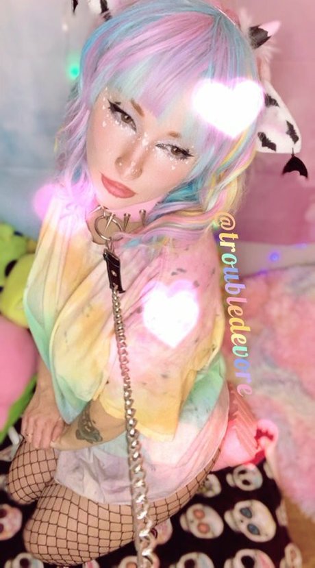 Triflindevore アダルトモデル アーカイブ