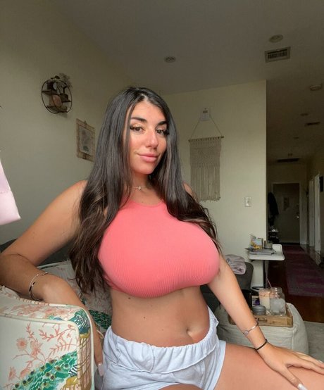 太めのブロンドオンリーファンズ 無料ポルノ 写真