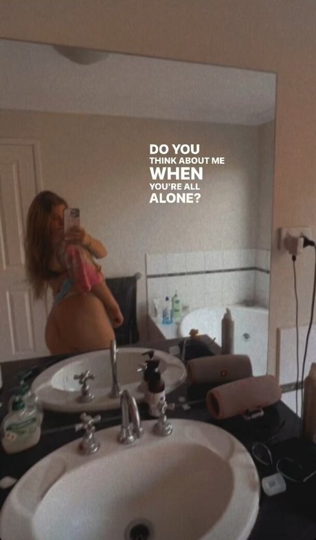 Stacey Hoult ポルノスター 無料 画像