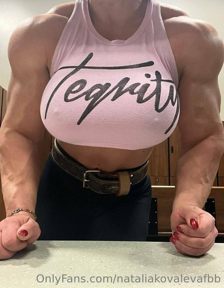 若い黒人女性オンリーファンズ トップ 写真