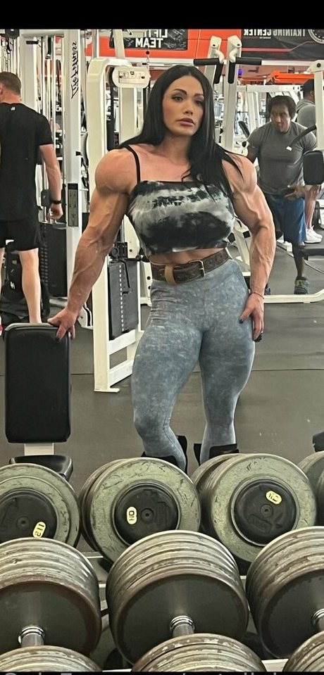 足ヌードオンリーファンズ セックス 写真