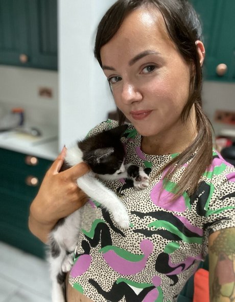 Maisey Brooks ポルノスター アート 写真