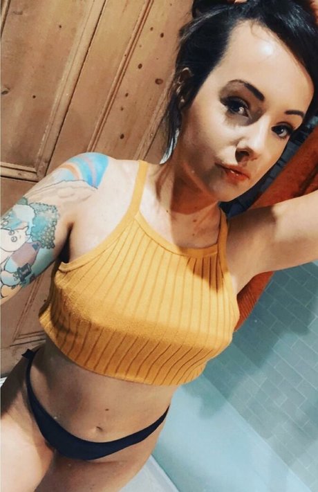 Maisey Brooks 美しいモデル 写真