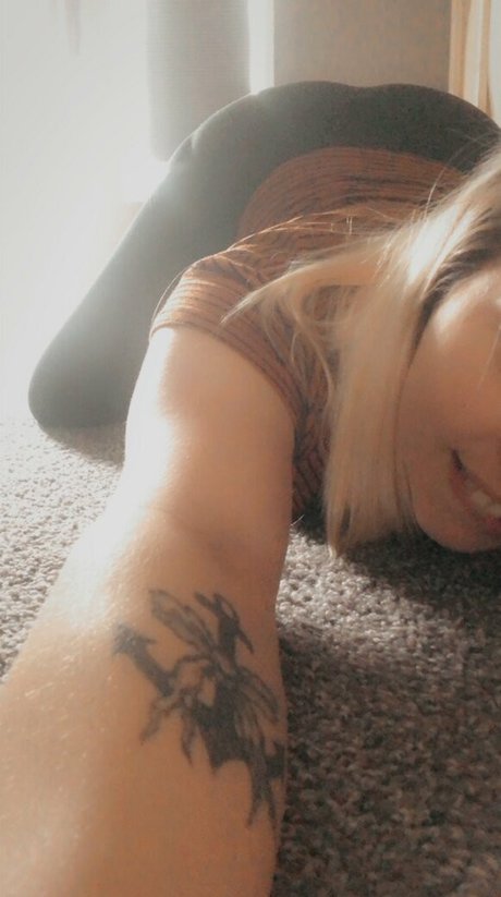 セクシーなドレスOnlyFans 無料セックス ギャラリー