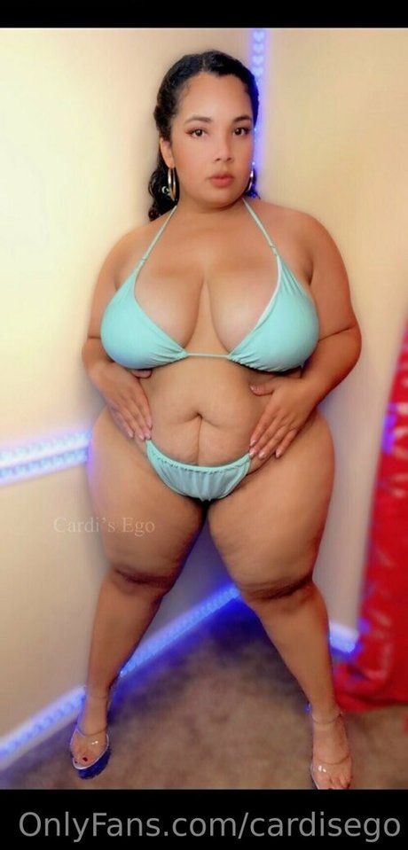 cardisego ホットなポルノスター 写真