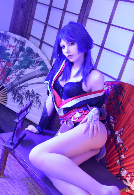 Flutterow エロティックなモデル 画像