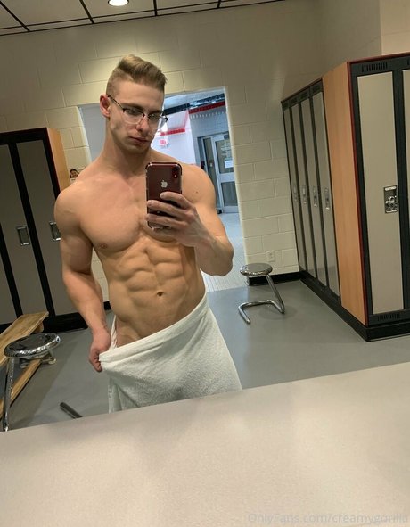 金髪クーガーオンリーファンズ ポルノ 写真