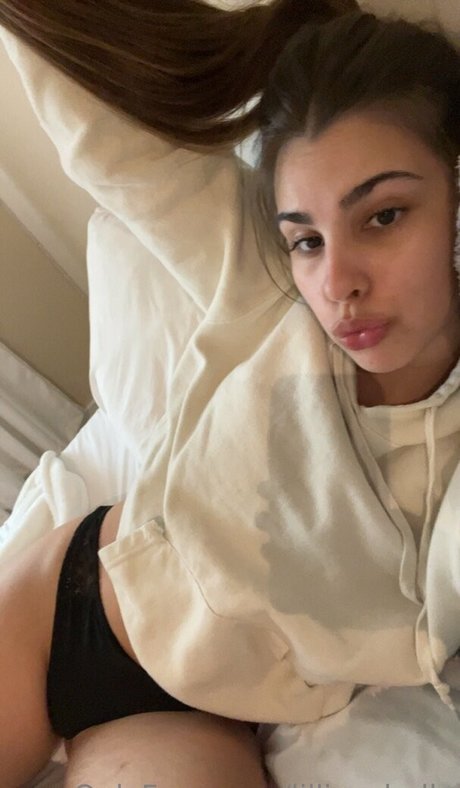 巨乳ティーンオンリーファンズ HD 画像