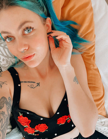 ゲイランジェリーOnlyFans 可愛い 写真