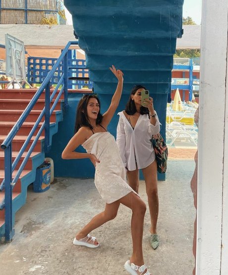 bernacalanthe 完璧な女優 画像