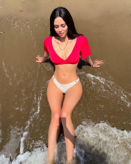 ぽっちゃり 主観視点 OnlyFans 美しいxxx アーカイブ