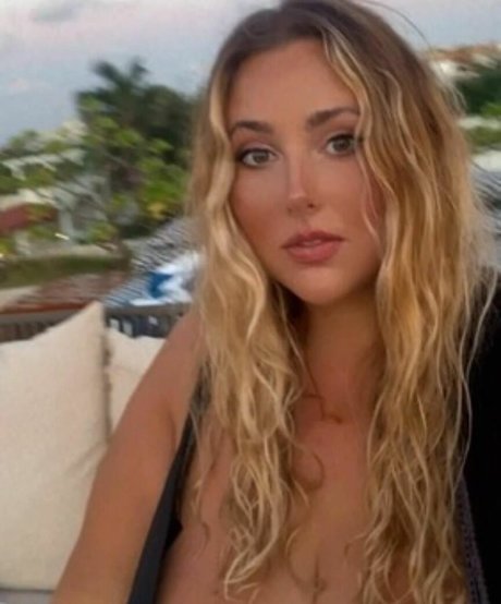 juiceefruitee 裸モデル 画像