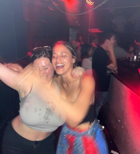 アジア人のアナルオンリーファン 素敵 ギャラリー