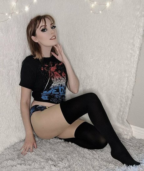 肉厚マンコオンリーファンズ アダルト ギャラリー