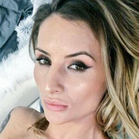 Liliemfc 最高の女優 ギャラリー