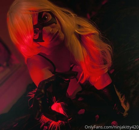 ninjakitty420 裸の女優 画像