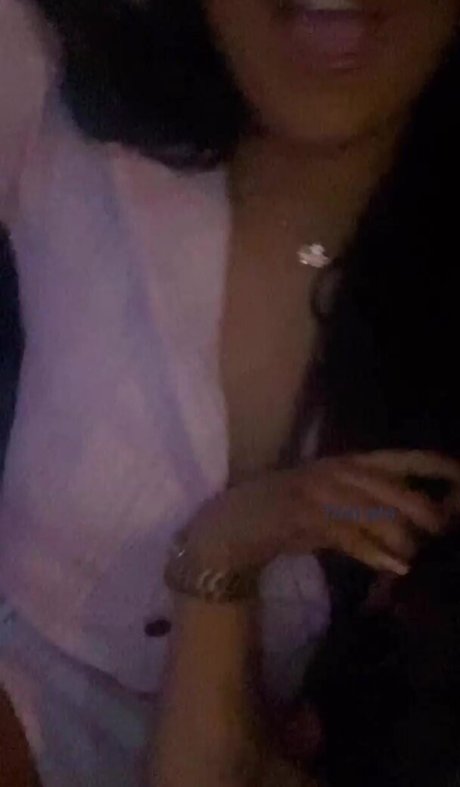 フィットネスインフルエンサーオンリーファンズ 無料 写真