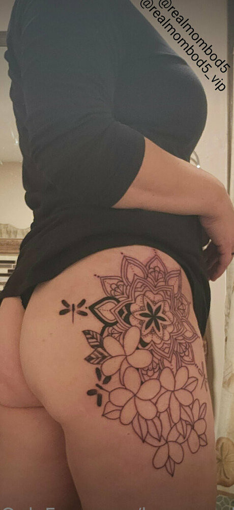 巨乳の熟女オンリーファンズ ベスト 写真