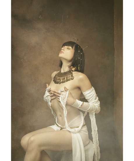 Marie Grippon アートモデル 画像