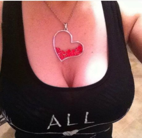 トゥインクスオンリーファンズ 無料裸 アーカイブ