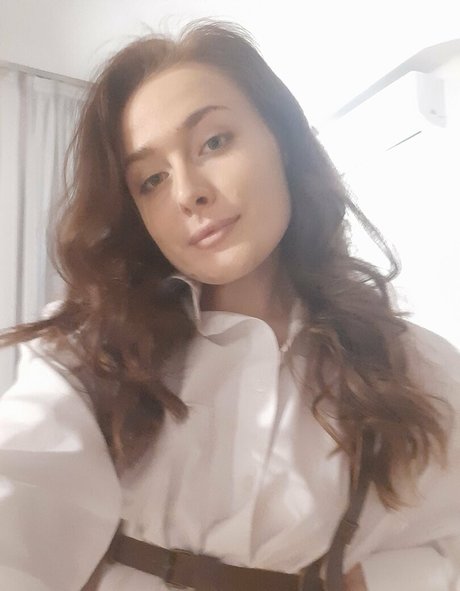 ルビーオンリーファン ホットヌード 写真