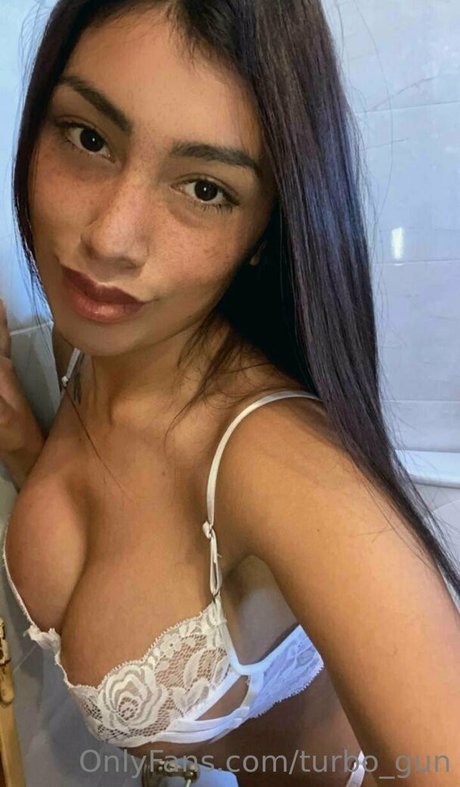 アジアンツインズOnlyFans セクシーヌード ギャラリー