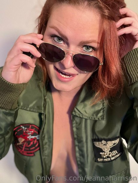 ジムガールズオンリーファンズ セクシーヌード 写真