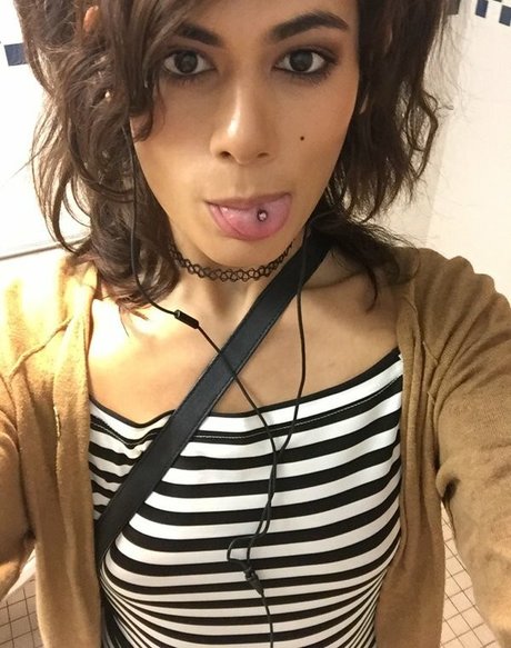 クーガーオンリーファンズ ホットポルノ 写真